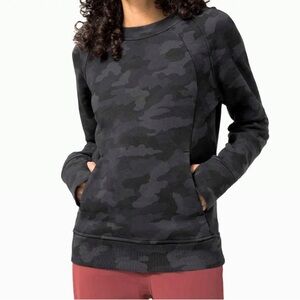 Lululemon Scuba Crew Heritage 365 Camo Deep Coal Multi Size 4 w Kangaroo Pocket
